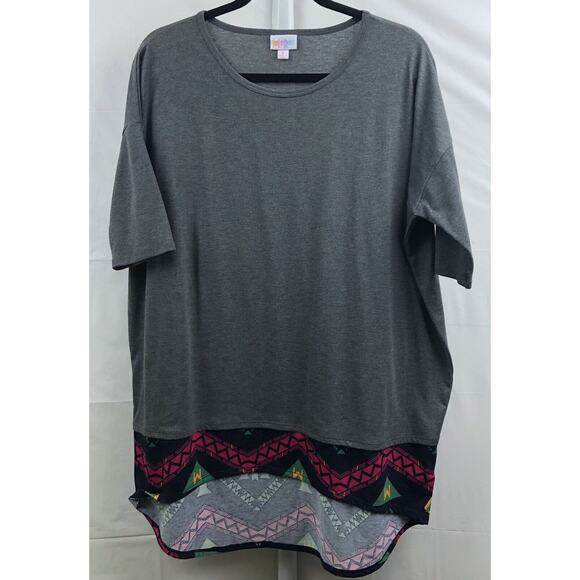 Lularoe Irma Top Women Small Grey Aztec Bottom Stretch Short Sleeves Tunic Boho - Picture 1 of 12